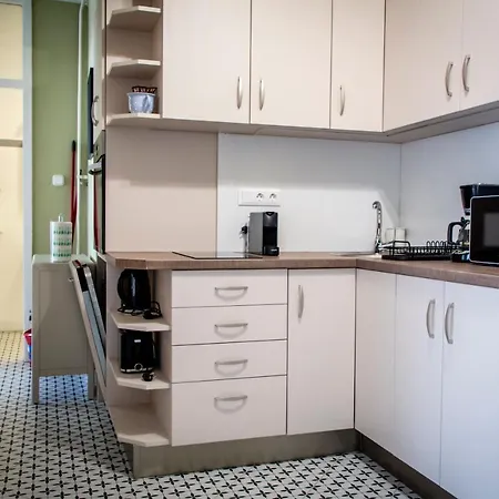 アパート Centergom エステルゴム