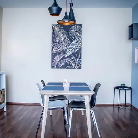 Centergom Apartment